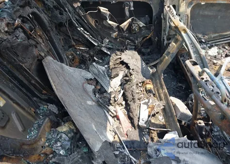 2012 Mercedes-Benz C 300 Luxury 4Matic/Sport 4Matic из США, поврежденный, VIN WDDGF8BB7CA636221